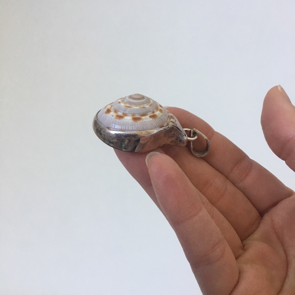 Silver Shell Pendant - image 3